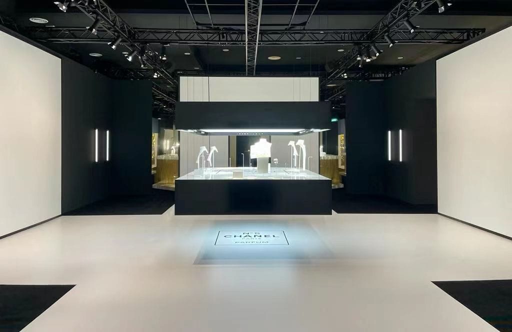 أضواء المسار GS LIGHT لمشروع معرض مجوهرات CHANEL في أغسطس 2022 