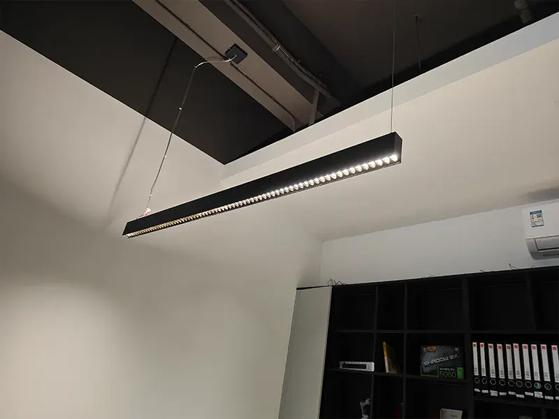 Common Challenge anti glare Linear light