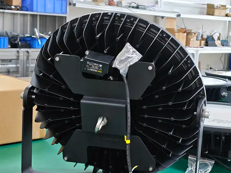 How to Choose LED Lighting for High Temperature Industrial Environments 5 20kV surge protection device (SPD)