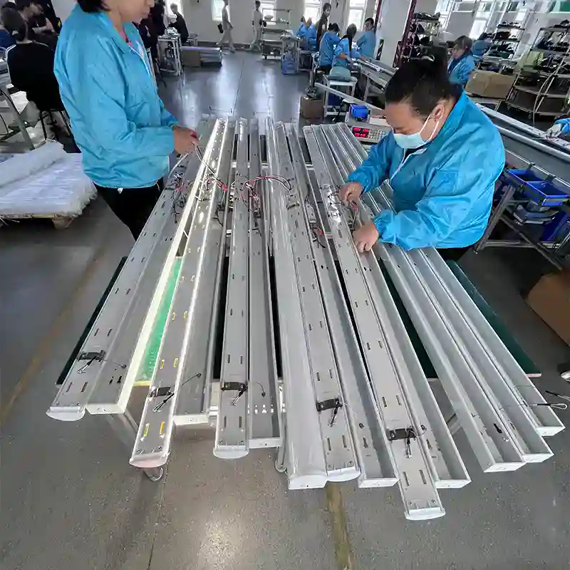 LED Tri Proof Light Mass Production