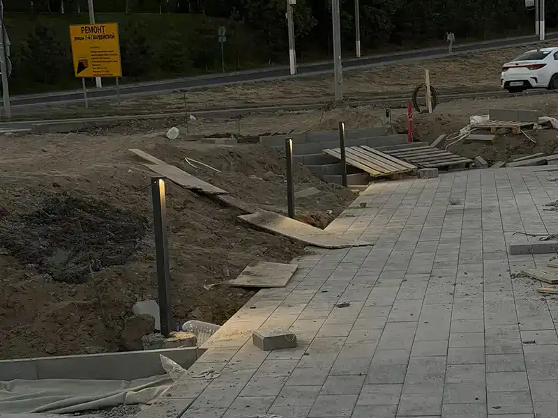 Waterfront Park Pathway Lighting