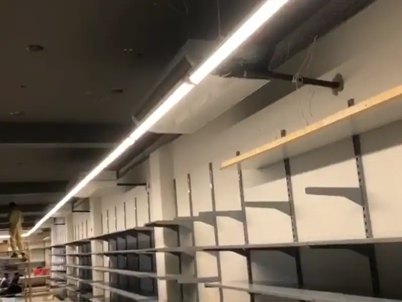 continuous linear lighting supermarket
